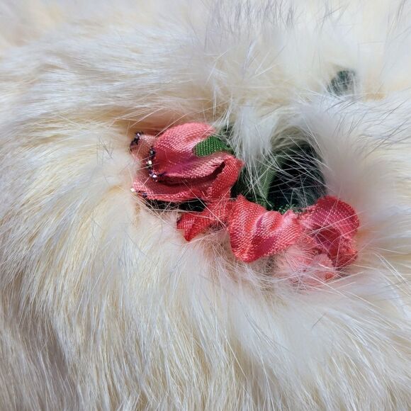 VINTAGE HAND MUFF | White Rabbit Fur Child Size - Picture 3 of 9